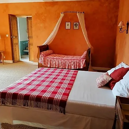 Maison De L Eveque D'ozenx לינה וארוחת בוקר *