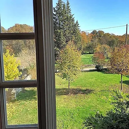 לינה וארוחת בוקר Maison De L Eveque D'ozenx *